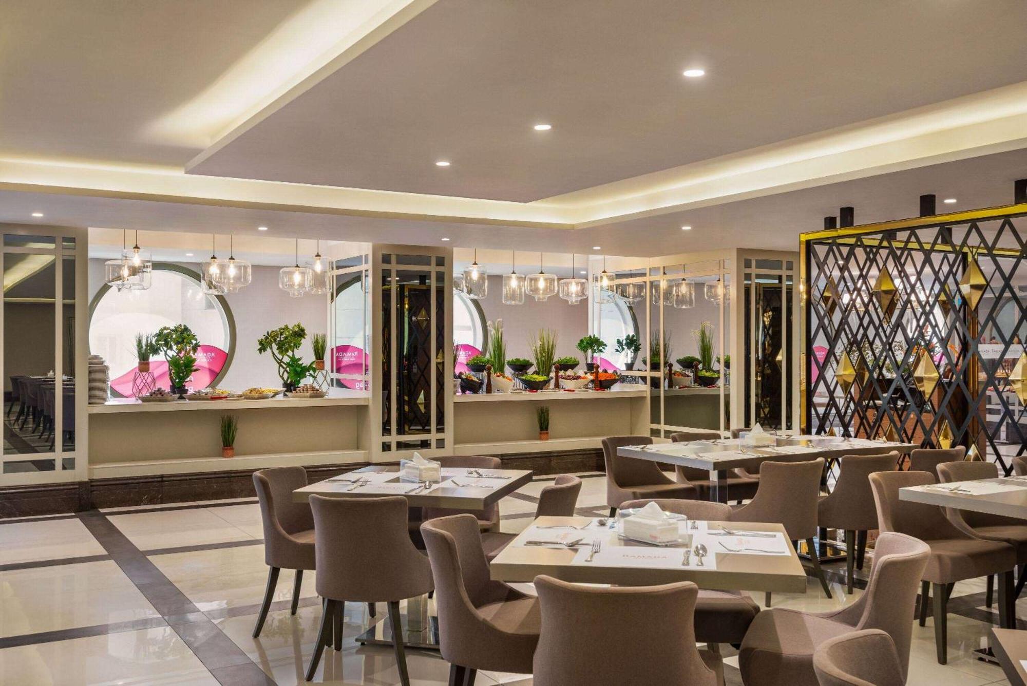 Ramada By Wyndham Makkah Zad Al Tayseer Мекка Экстерьер фото